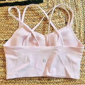 ⛔️⛔️SOLD SOLD NWOT Lululemon Like a Cloud Longline Bra
Light Support